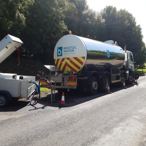 A Bristol Water vehicle tanker extracting raw sewerage 